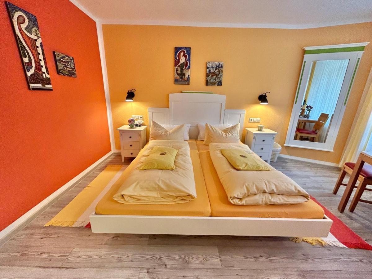 Hotel Haus Am Kurpark Schömberg Esterno foto