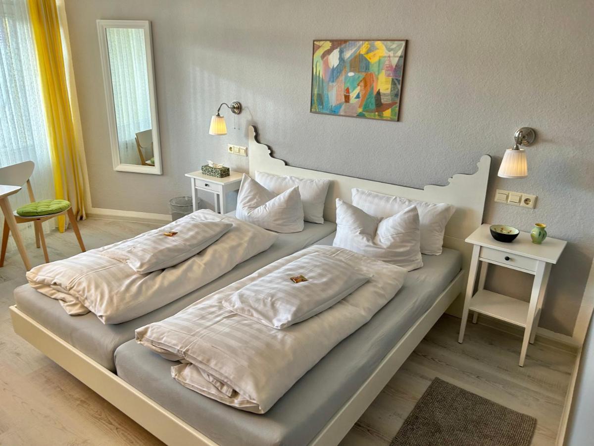 Hotel Haus Am Kurpark Schömberg Esterno foto