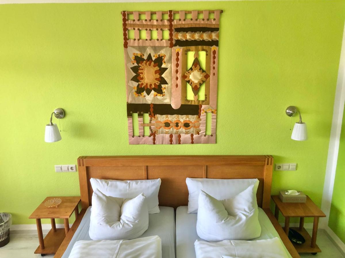 Hotel Haus Am Kurpark Schömberg Esterno foto