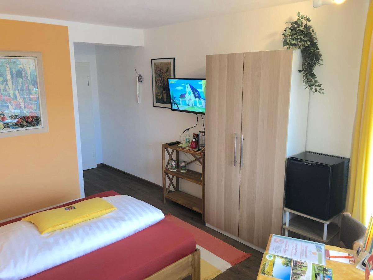 Hotel Haus Am Kurpark Schömberg Esterno foto