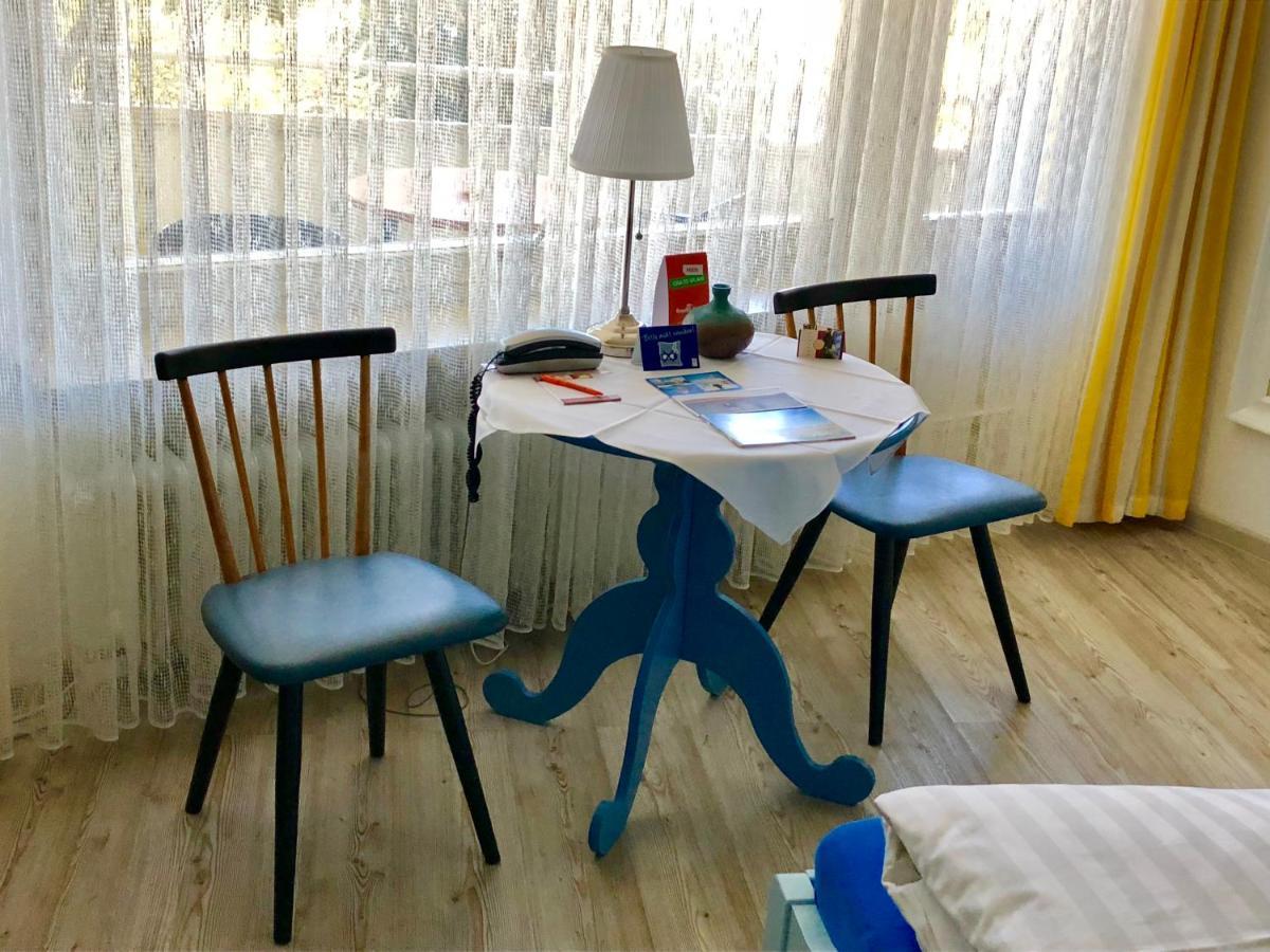 Hotel Haus Am Kurpark Schömberg Esterno foto